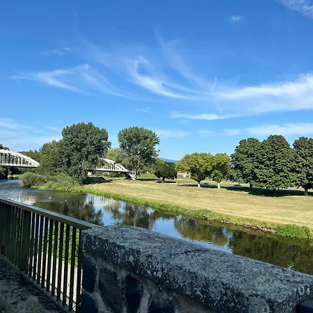 Prive Proche De La Gare Sncf