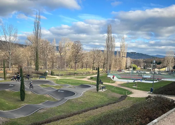 Apartament Prive Proche De La Gare Sncf Langeac